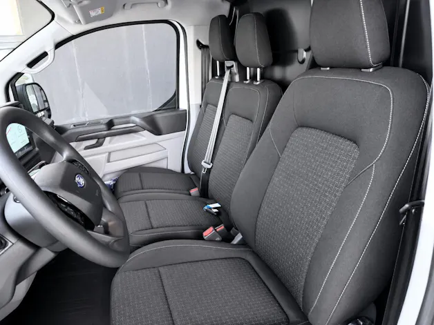 FORD Transit Custom Van PHEV 320 L1H1 Trend Automat