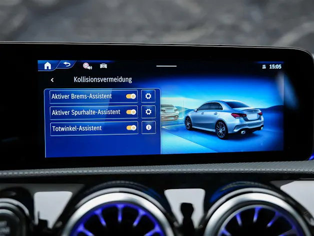 MERCEDES-BENZ A35 AMG 4Matic+ 8G-DCT *Limousine*Aero-Paket*Werksgarantie*Digital Light*