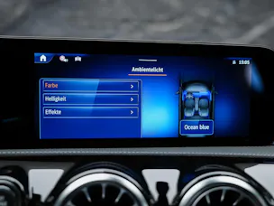 MERCEDES-BENZ A35 AMG 4Matic+ 8G-DCT *Limousine*Aero-Paket*Werksgarantie*Digital Light*