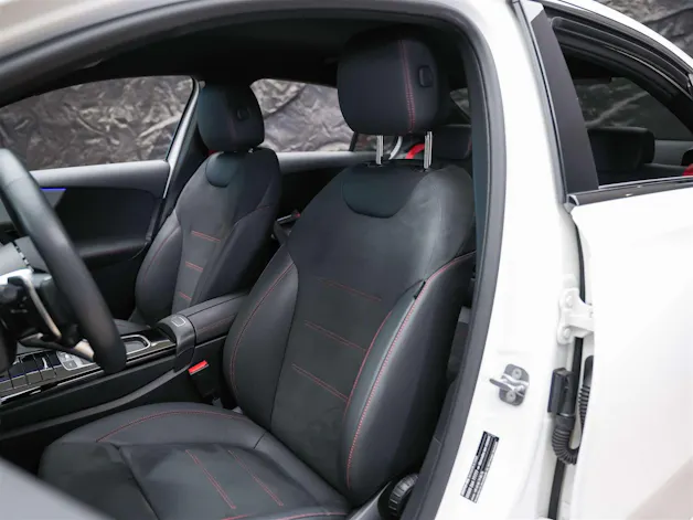 MERCEDES-BENZ A35 AMG 4Matic+ 8G-DCT *Limousine*Aero-Paket*Werksgarantie*Digital Light*