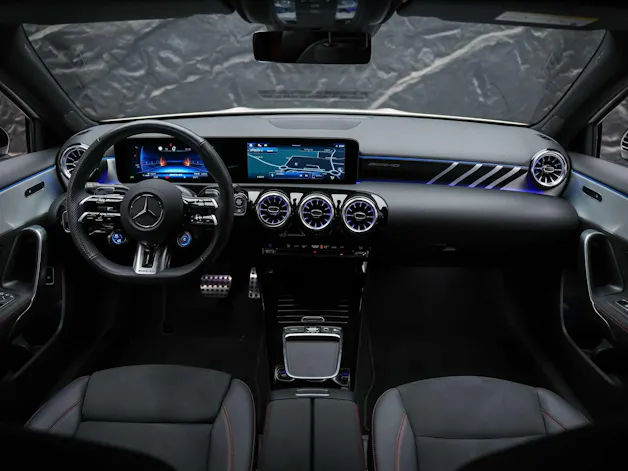 MERCEDES-BENZ A35 AMG 4Matic+ 8G-DCT *Limousine*Aero-Paket*Werksgarantie*Digital Light*