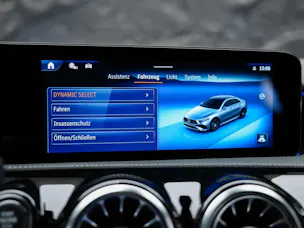 MERCEDES-BENZ A35 AMG 4Matic+ 8G-DCT *Limousine*Aero-Paket*Werksgarantie*Digital Light*