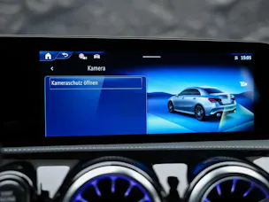 MERCEDES-BENZ A35 AMG 4Matic+ 8G-DCT *Limousine*Aero-Paket*Werksgarantie*Digital Light*