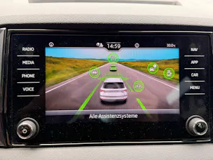 SKODA Karoq Selection *** ACC & RÜCKFAHRKAMERA ***