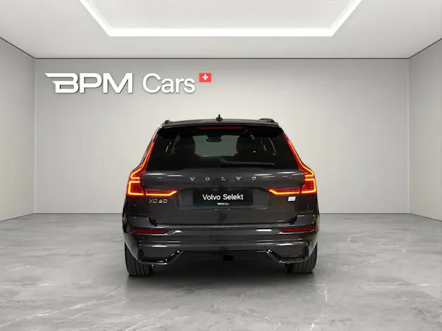 VOLVO XC60 T8 eAWD PluginHybrid Ultimate Dark Geartronic