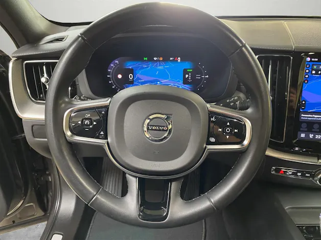 VOLVO XC60 T8 eAWD PluginHybrid Ultimate Dark Geartronic