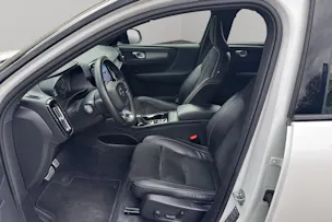 VOLVO XC40 B4 Benzin Mild Hybrid AWD R-Design Geartronic