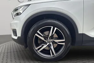 VOLVO XC40 B4 Benzin Mild Hybrid AWD R-Design Geartronic