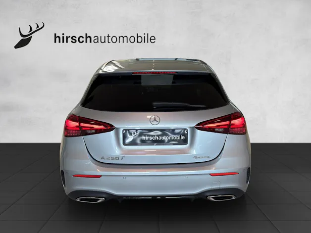 MERCEDES-BENZ A 250 4M AMG W177