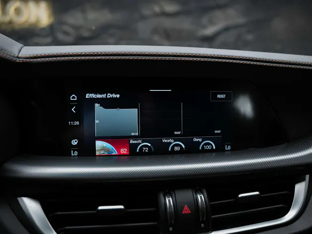 ALFA ROMEO Stelvio 2.0 Intensa Q4 AT8 *SOFORT Verfügbar*Werksgarantie*Panorama*Harman/Kardon*