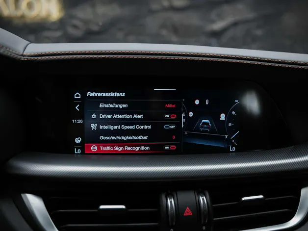 ALFA ROMEO Stelvio 2.0 Intensa Q4 AT8 *SOFORT Verfügbar*Werksgarantie*Panorama*Harman/Kardon*