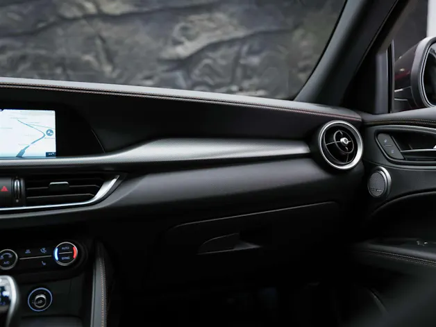 ALFA ROMEO Stelvio 2.0 Intensa Q4 AT8 *SOFORT Verfügbar*Werksgarantie*Panorama*Harman/Kardon*