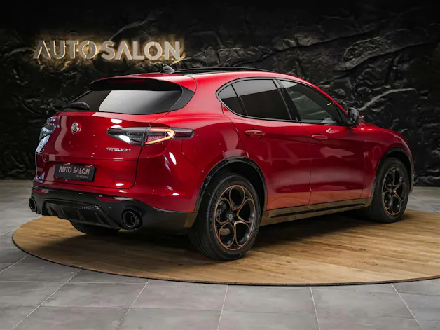 ALFA ROMEO Stelvio 2.0 Intensa Q4 AT8 *SOFORT Verfügbar*Werksgarantie*Panorama*Harman/Kardon*