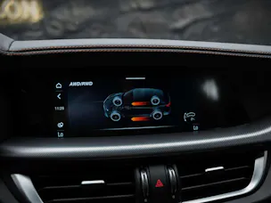 ALFA ROMEO Stelvio 2.0 Intensa Q4 AT8 *SOFORT Verfügbar*Werksgarantie*Panorama*Harman/Kardon*