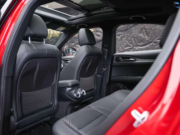 ALFA ROMEO Stelvio 2.0 Intensa Q4 AT8 *SOFORT Verfügbar*Werksgarantie*Panorama*Harman/Kardon*