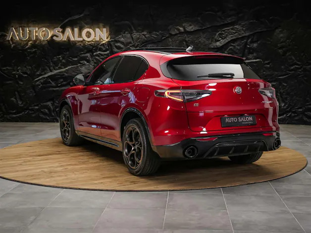 ALFA ROMEO Stelvio 2.0 Intensa Q4 AT8 *SOFORT Verfügbar*Werksgarantie*Panorama*Harman/Kardon*