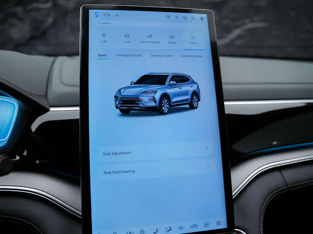 BYD Seal U DM-i Design AWD *SOFORT Verfügbar*Werksgarantie*Lenkradheizung*Sitzbelüftung*360° Kamera*