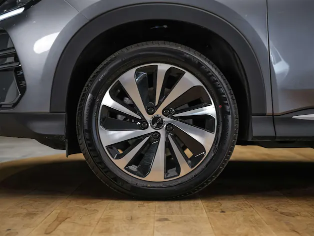 BYD Seal U DM-i Design AWD *SOFORT Verfügbar*Werksgarantie*Lenkradheizung*Sitzbelüftung*360° Kamera*
