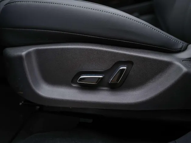 BYD Seal U DM-i Design AWD *SOFORT Verfügbar*Werksgarantie*Lenkradheizung*Sitzbelüftung*360° Kamera*