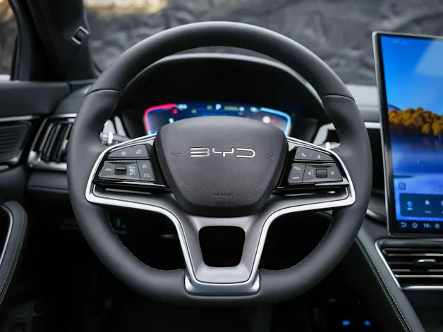 BYD Seal U DM-i Design AWD *SOFORT Verfügbar*Werksgarantie*Lenkradheizung*Sitzbelüftung*360° Kamera*