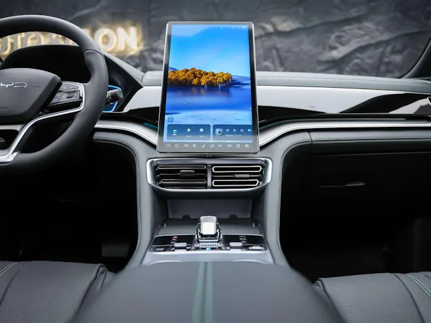 BYD Seal U DM-i Design AWD *SOFORT Verfügbar*Werksgarantie*Lenkradheizung*Sitzbelüftung*360° Kamera*