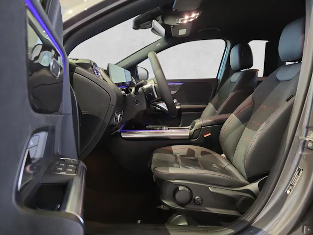 MERCEDES-BENZ GLA 250 e AMG EQ Star