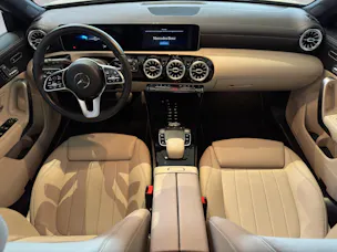 MERCEDES-BENZ A 250 Progressive