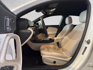 MERCEDES-BENZ A 250 Progressive