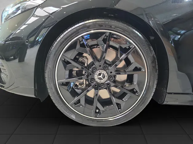 MERCEDES-BENZ CLA 220 AMG Line 4M C178