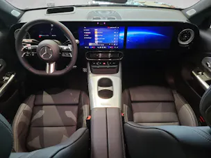 MERCEDES-BENZ CLA 220 AMG Line 4M C178