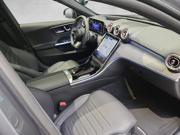 MERCEDES-BENZ C 300 AMG Line 4matic