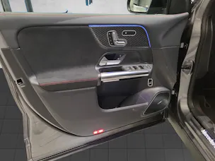 MERCEDES-BENZ GLA 250 4matic AMG Line