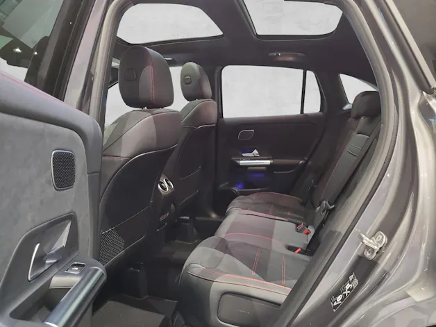 MERCEDES-BENZ GLA 250 4matic AMG Line