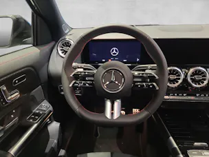 MERCEDES-BENZ GLA 250 4matic AMG Line