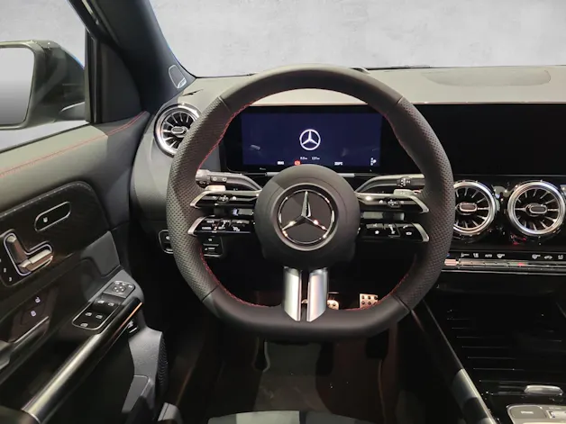 MERCEDES-BENZ GLA 250 4matic AMG Line