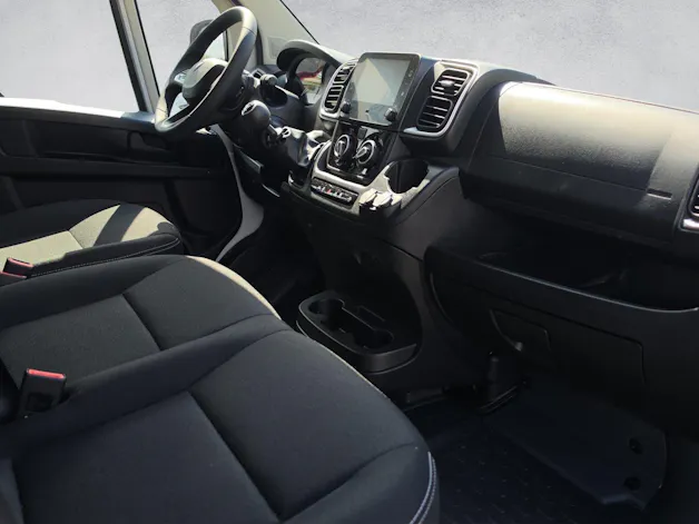 PEUGEOT Boxer 2.2 HDI 335 L2