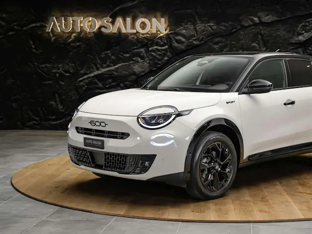 FIAT 600h MildHybrid La Prima *SOFORT Verfügbar*Werksgarantie*Massage*