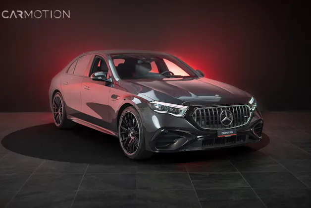 MERCEDES-BENZ E 53 Hybrid AMG 4matic+ / Beleuchteter Kühlergrill / Panorama / Burmester