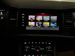 SKODA Kodiaq 2.0 TSI 4x4 Sport Line | CH | 7Plätzer |
