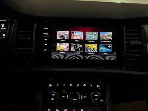 SKODA Kodiaq 2.0 TSI 4x4 Sport Line | CH | 7Plätzer |