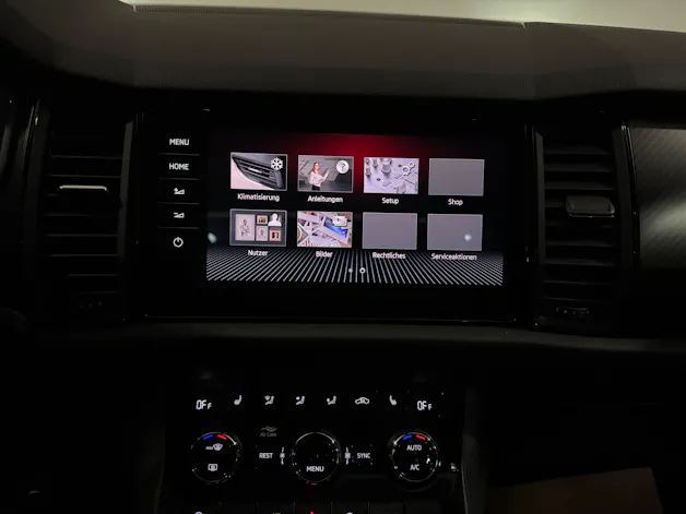 SKODA Kodiaq 2.0 TSI 4x4 Sport Line | CH | 7Plätzer |