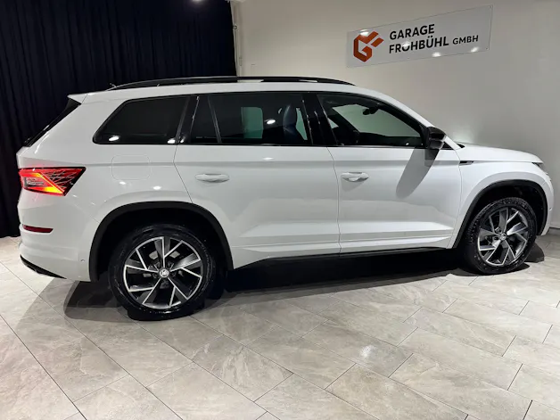 SKODA Kodiaq 2.0 TSI 4x4 Sport Line | CH | 7Plätzer |