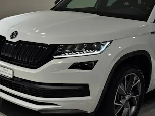 SKODA Kodiaq 2.0 TSI 4x4 Sport Line | CH | 7Plätzer |