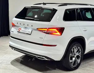 SKODA Kodiaq 2.0 TSI 4x4 Sport Line | CH | 7Plätzer |