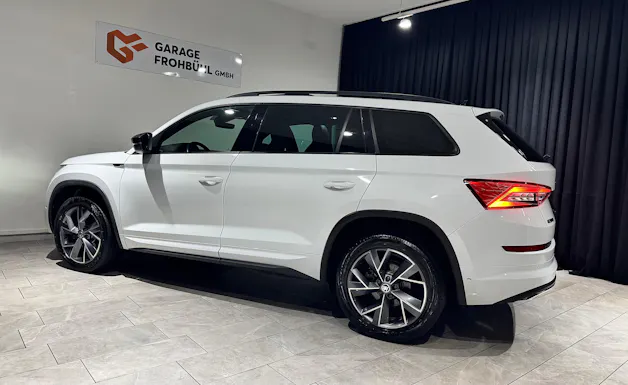 SKODA Kodiaq 2.0 TSI 4x4 Sport Line | CH | 7Plätzer |