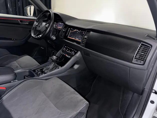 SKODA Kodiaq 2.0 TSI 4x4 Sport Line | CH | 7Plätzer |