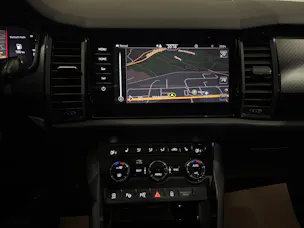 SKODA Kodiaq 2.0 TSI 4x4 Sport Line | CH | 7Plätzer |