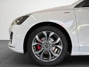 FORD Focus 1.0i EcoB Hybrid 155 ST-Line X