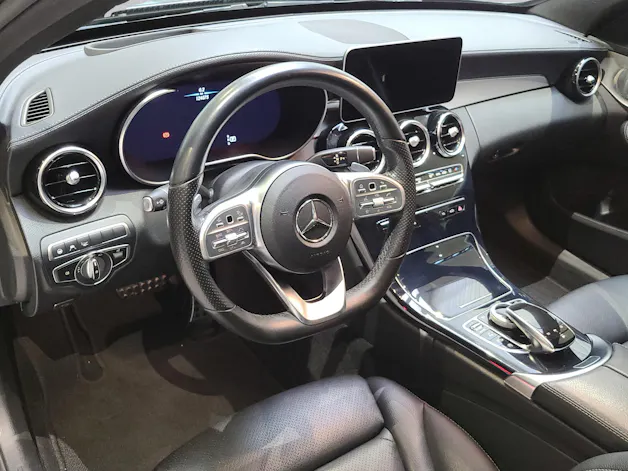 MERCEDES-BENZ C 220 d AMG Line 4matic