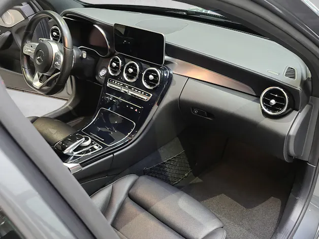 MERCEDES-BENZ C 220 d AMG Line 4matic
